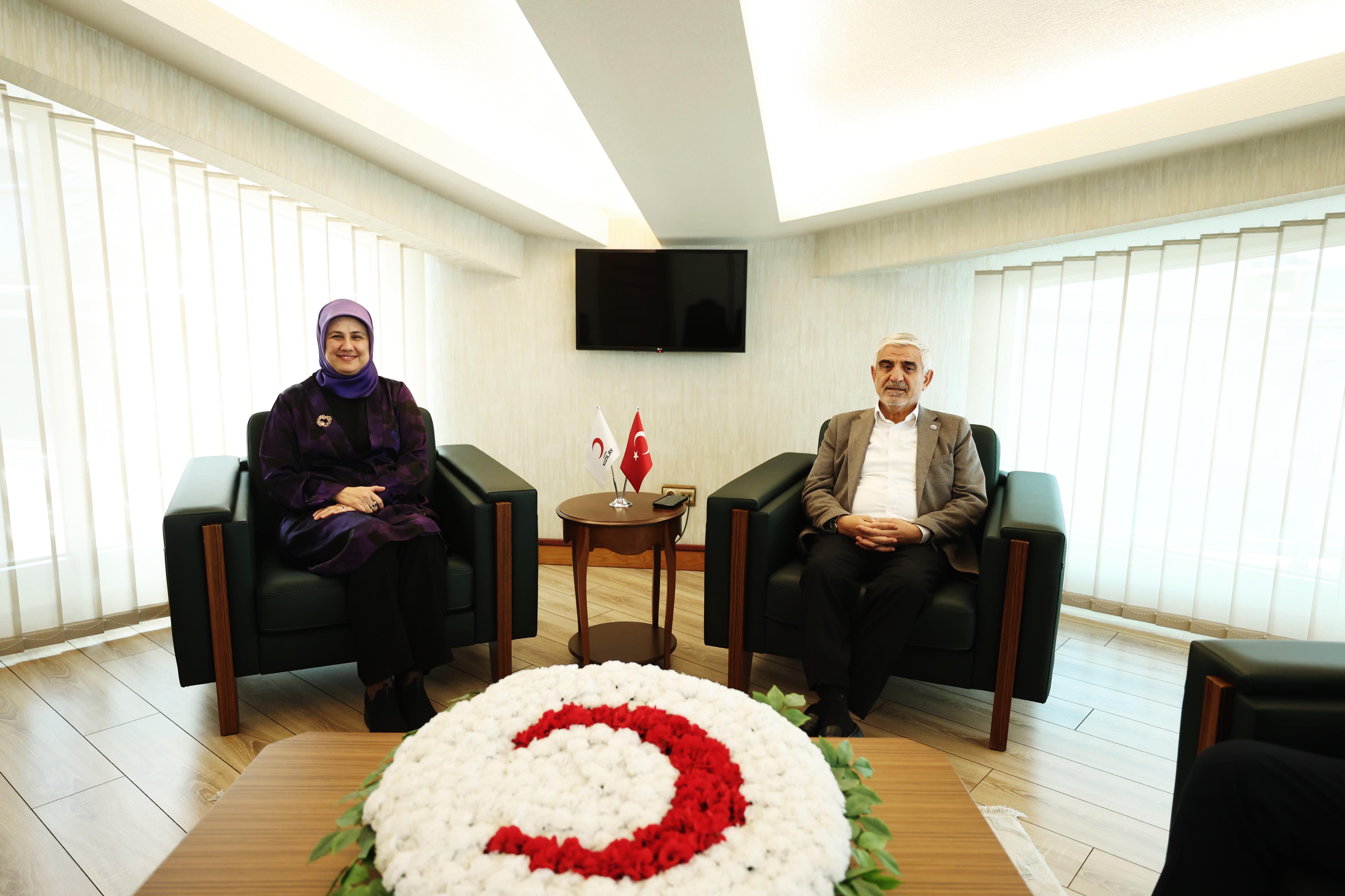 Kızılay Genel Başkanı Fatma Meriç Yılmaz’a Ziyaret