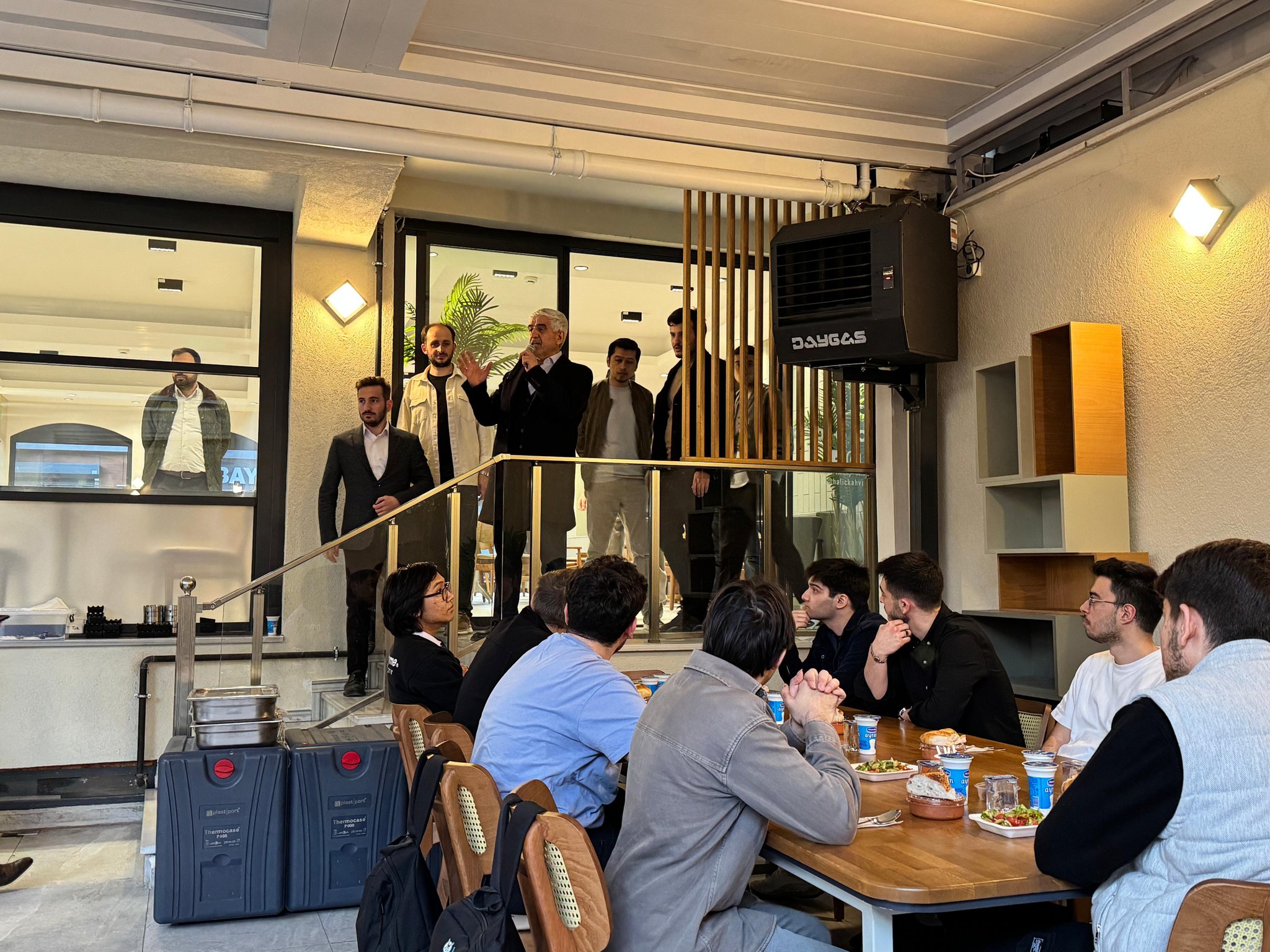 Ramazan’ın Manevi İkliminde Birlik Sofrası