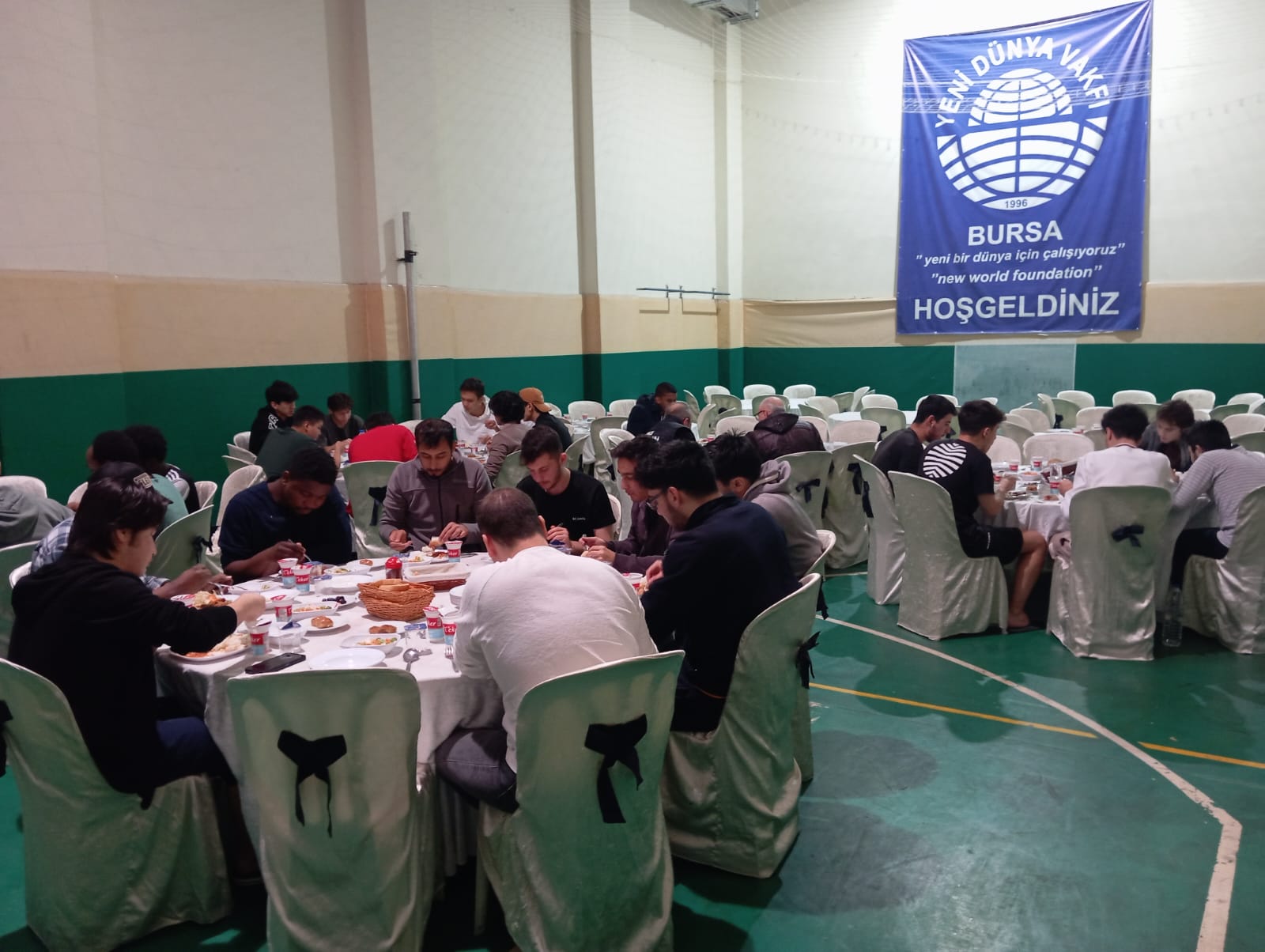 Ramazan’ın Bereketi İlk İftarla Yurt Soframızda Buluştu