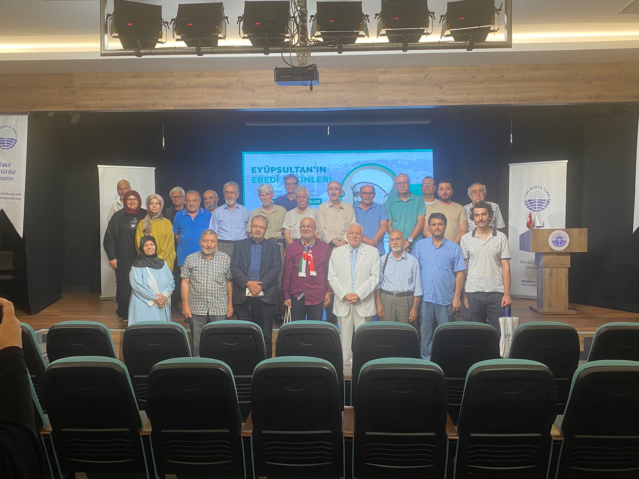 Eyüpsultan’ın Ebedî Sakinleri - Abdülaziz Mecdi Tolun Anıldı