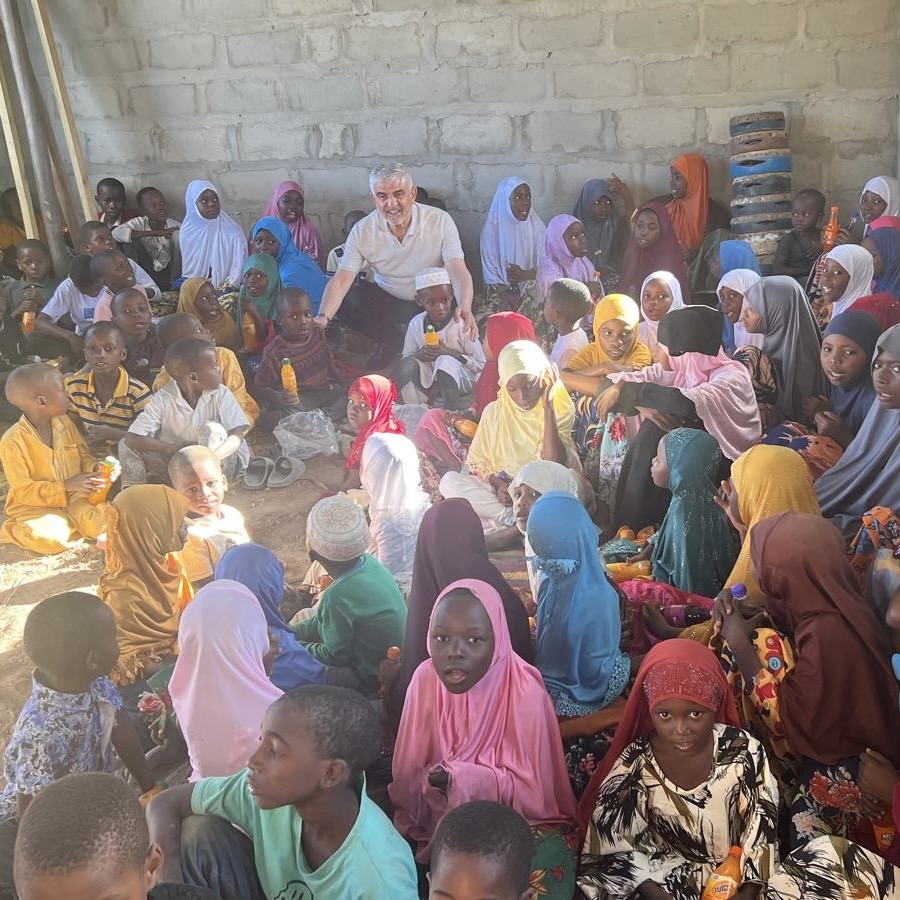 Yeni Dünya Vakfı Afrika Ziyareti