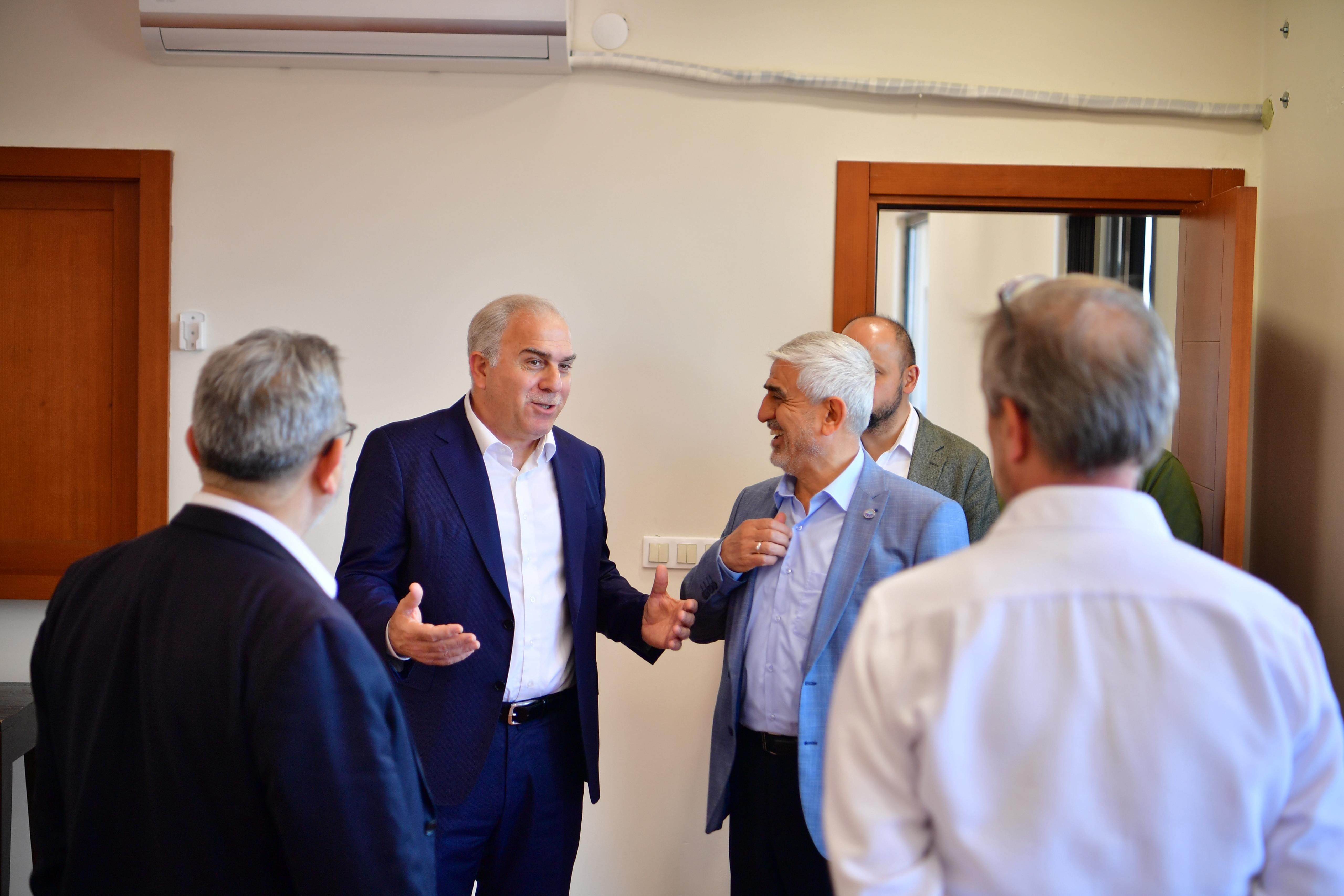 Fatih Belediye Başkanı Sayın Mehmet Ergün Turan’dan Balat Yurdumuza Ziyaret