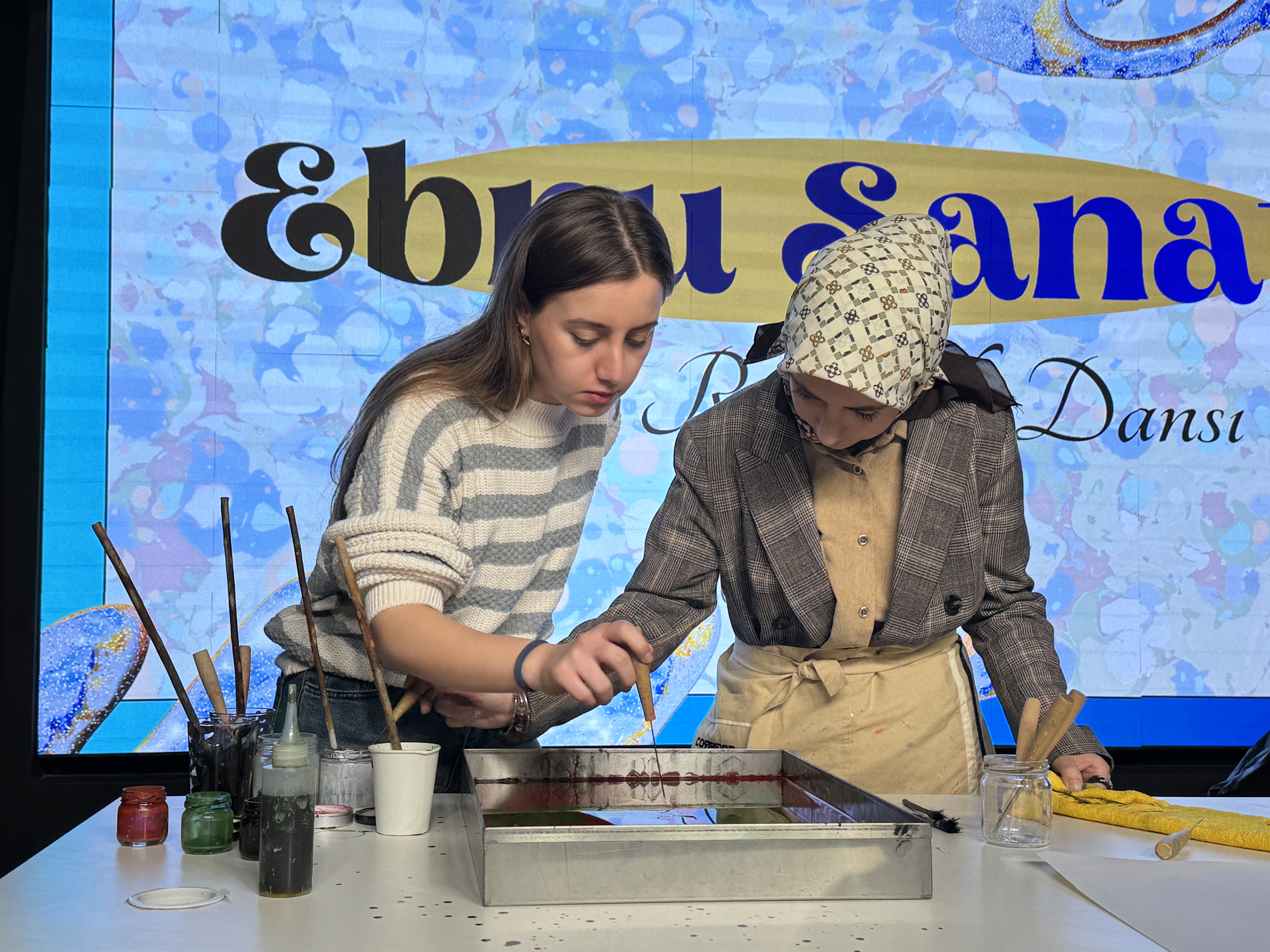 Renkler ve Gönüller Su Yüzeyinde Buluştu!