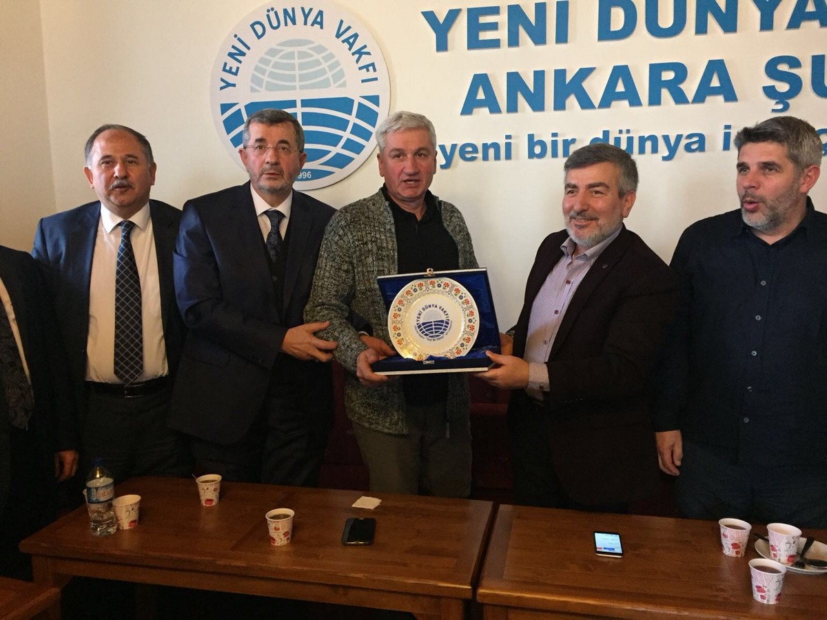 BOSNALI İLAHİYATÇILARDAN VAKFIMIZA ZİYARET