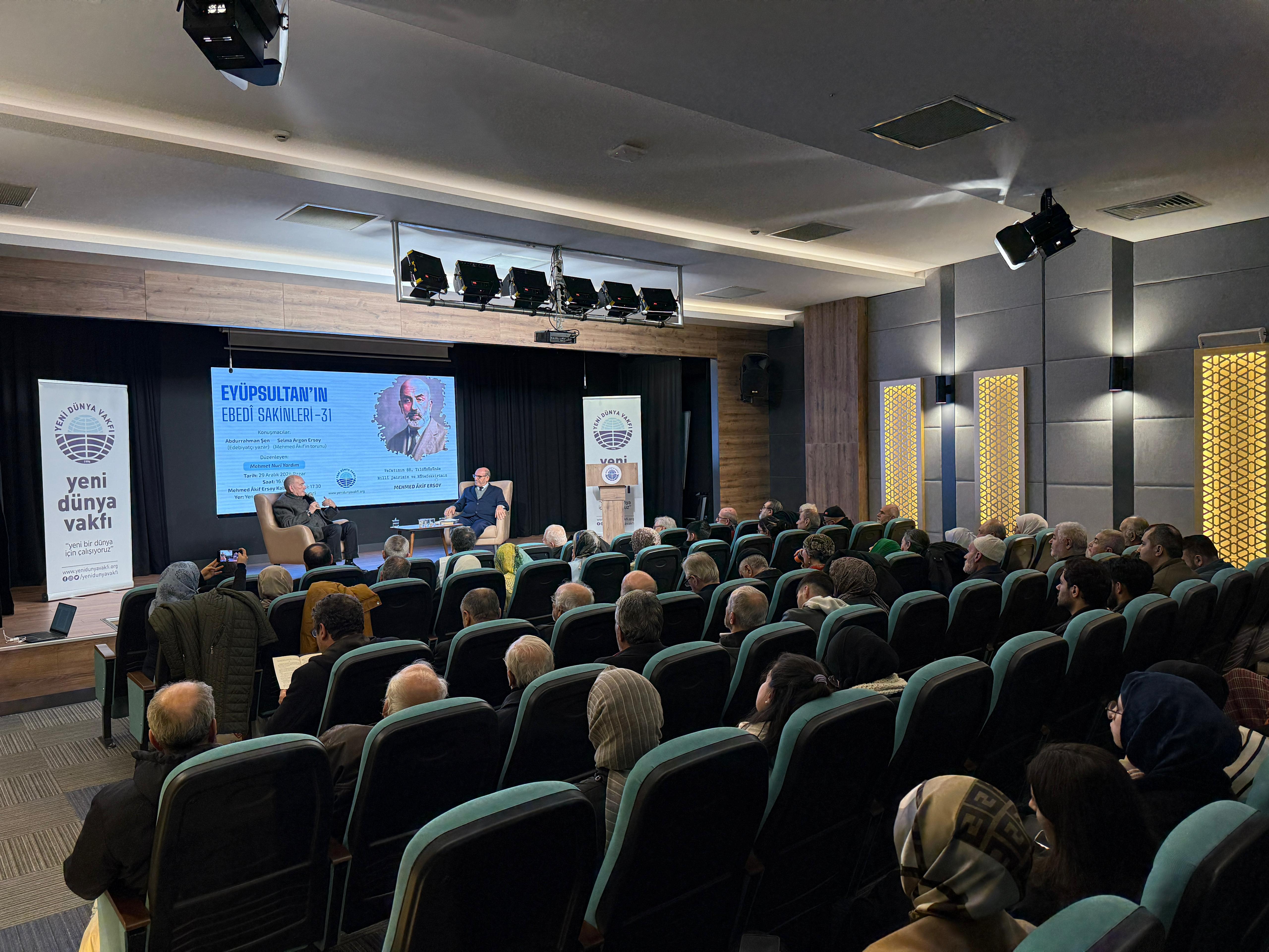 Eyüpsultan’ın Ebedî Sakinleri: Mehmed Âkif Ersoy’a Vefa