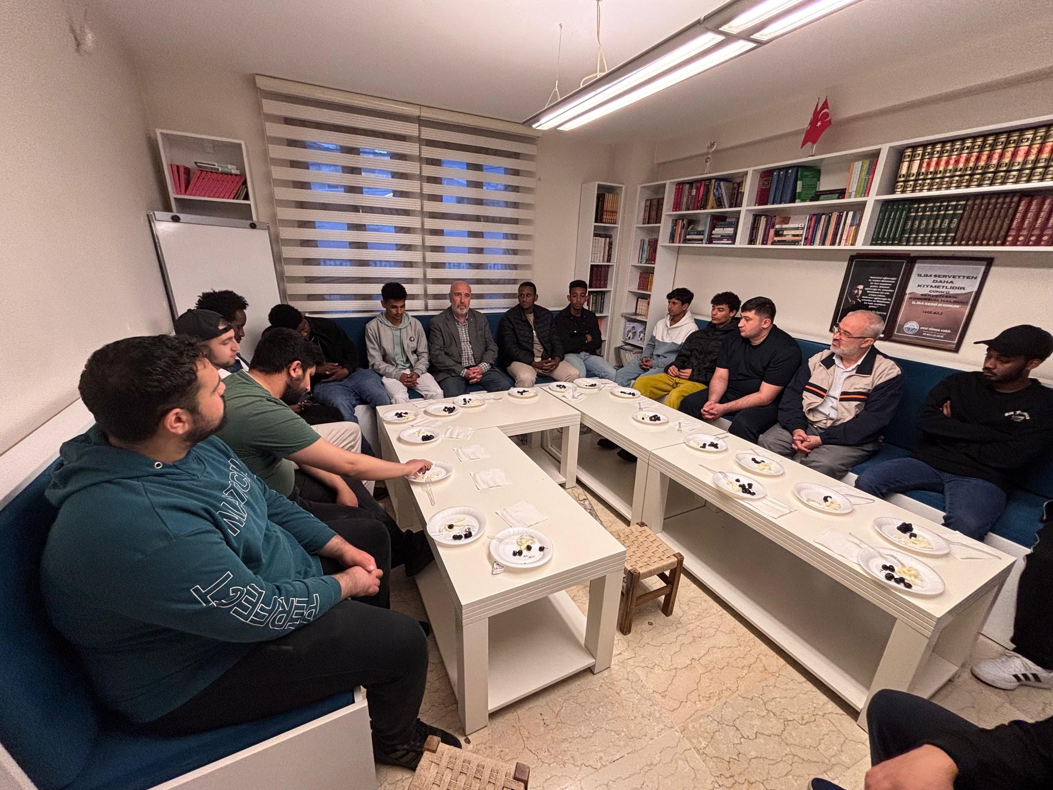 Kadim Şehri Tanıma Yolculuğumuz Muradiye Camii Buluşmasıyla Son Buldu